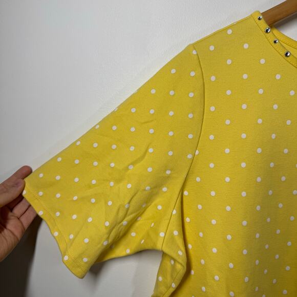 Quacker Factory Top Women 1X Yellow Polka Dot Tshirt Bling Short Sleeve Spring - Picture 8 of 8